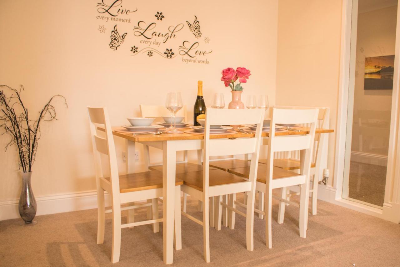 Stunning 3 Double Bedroom Apartment - *Town Centre / Near Beach* Berwick Upon Tweed Exterior foto
